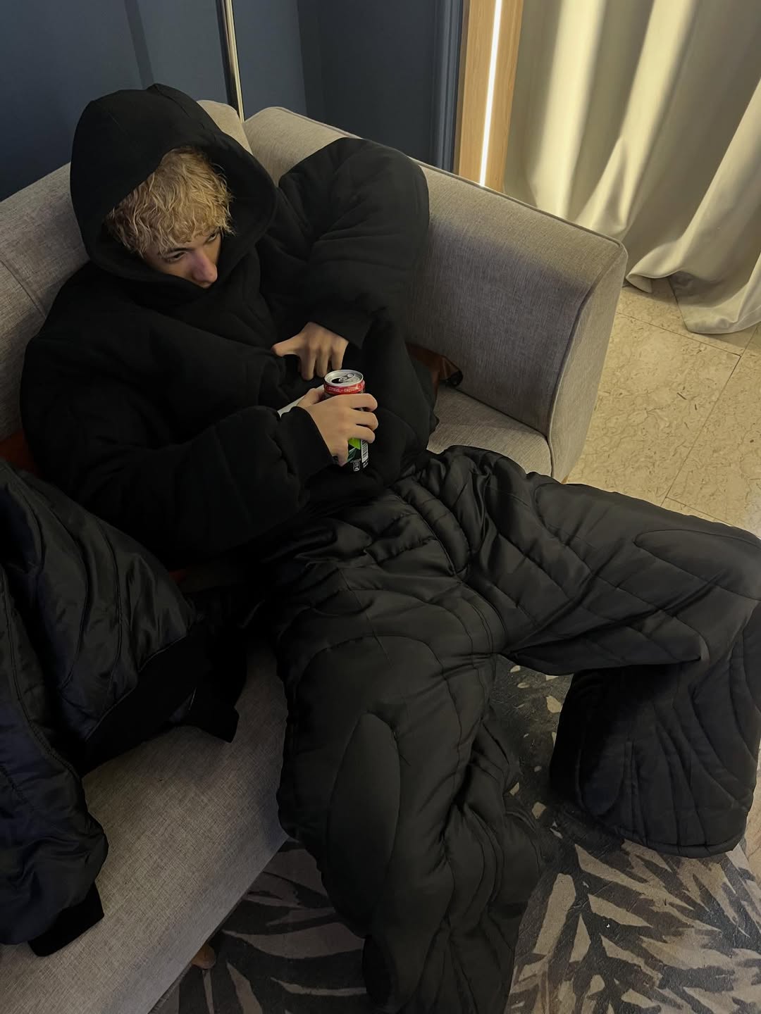 EMULAOR BLACK HOODIE x1